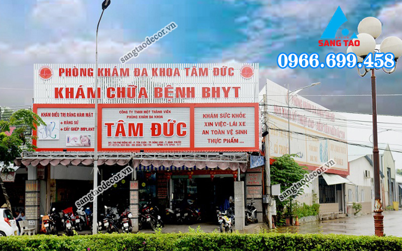 mẫu bảng hiệu bệnh viện