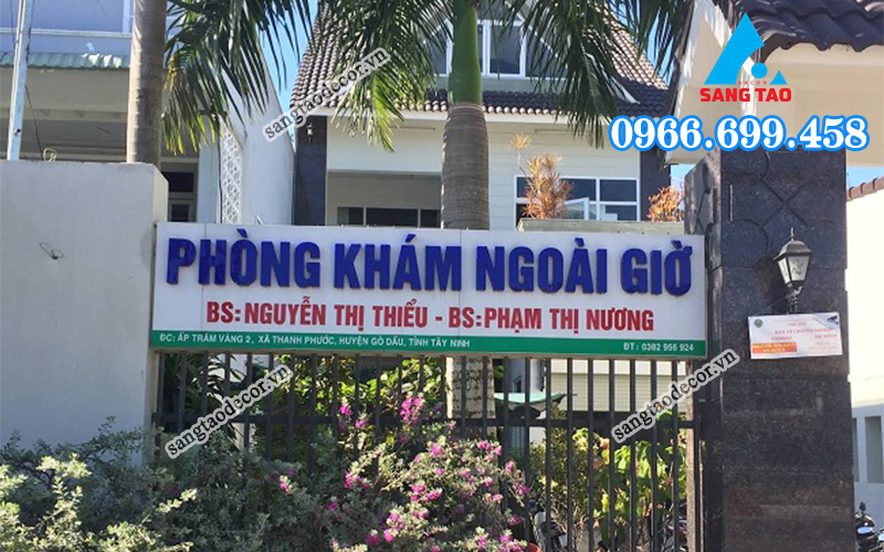 thông tin cần có trên bảng hiệu phòng khám tư nhân 