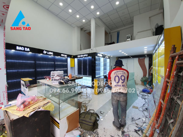 Dự án thiết kế thi công shop showroom chuỗi cửa hàng điện thoại Bạch Long Mobile