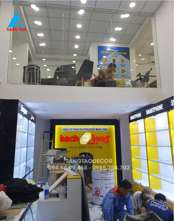 Dự án thiết kế thi công shop showroom chuỗi cửa hàng điện thoại Bạch Long Mobile