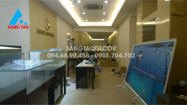 Dự án thiết kế thi công shop showroom nữ trang vàng bạc đá quý ngọc trai Hoàng Gia Pearl