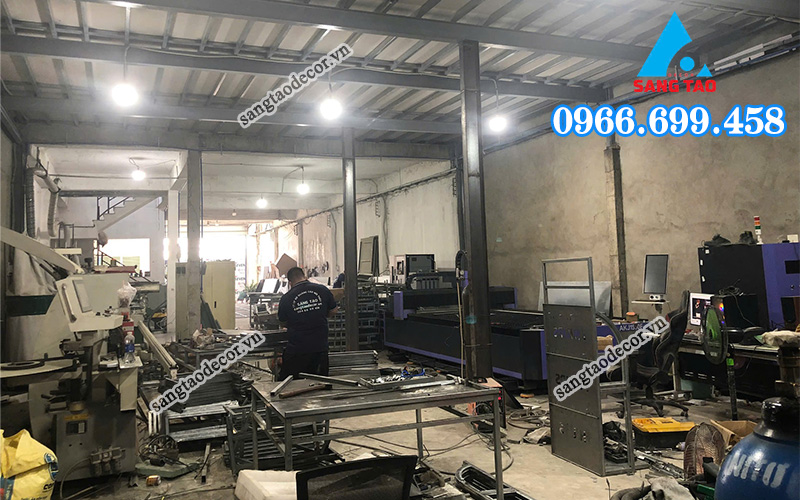 Xưởng thi công nội thất showroom tại 13/3 Võ Thị Hồi, Xuân Thới Sơn, Hóc Môn, Hồ Chí Minh
