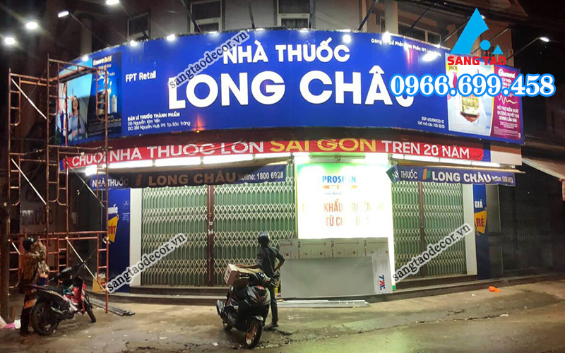 bảng hiệu nhà thuốc long châu