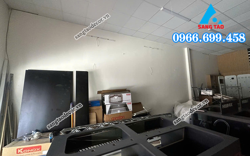 hiện trạng bên trong cửa hàng Vua Robot tại Lạng Sơn