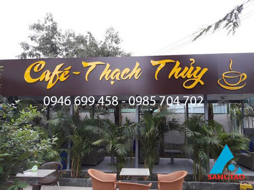 làm bảng hiệu quán cafe