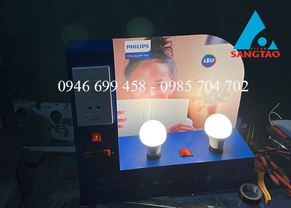 Thiết kế thi công đế trưng bày đèn Philips tại Hồ Chí Minh