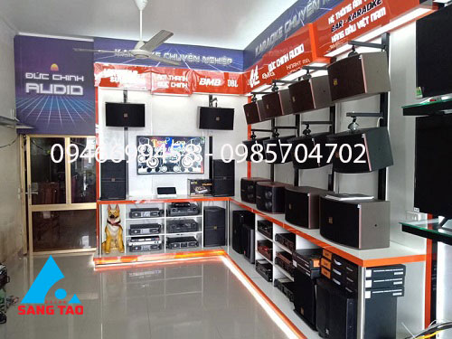 quầy tủ kệ trưng bày loa âm thanh