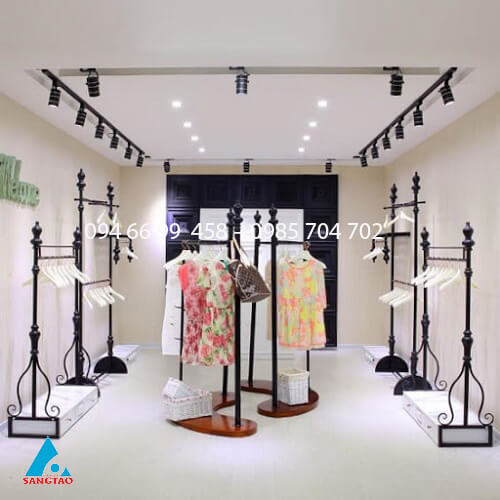 thiết kế shop quần áo nhỏ 10m2