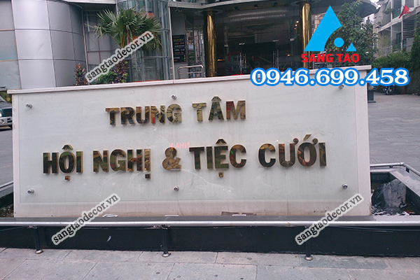 thiết kế thi công bảng hiệu công ty