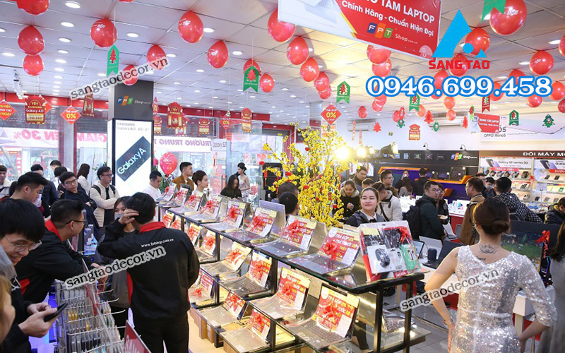 mẫu thiết kế thi công showroom điện máy