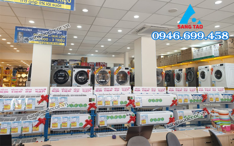 mẫu thiết kế thi công showroom 