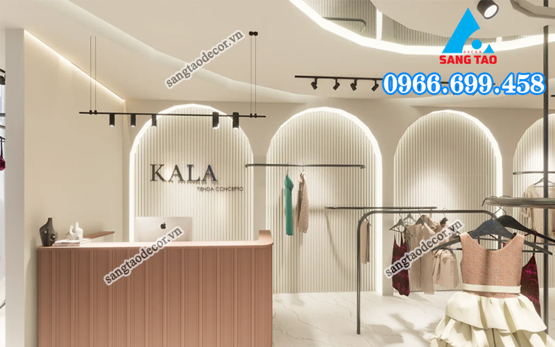 trần thạch cao showroom 