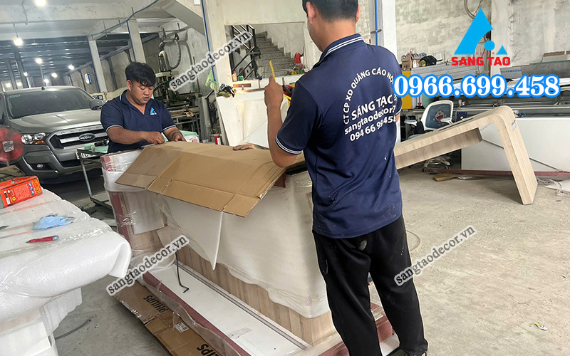 xưởng mộc chuyên gia công thủ công